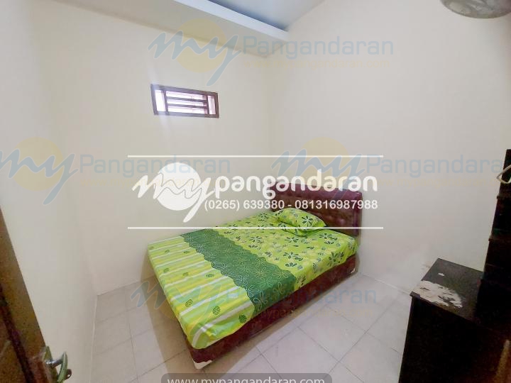  Tampilan kamar tidur neng madu homestay pangandaran